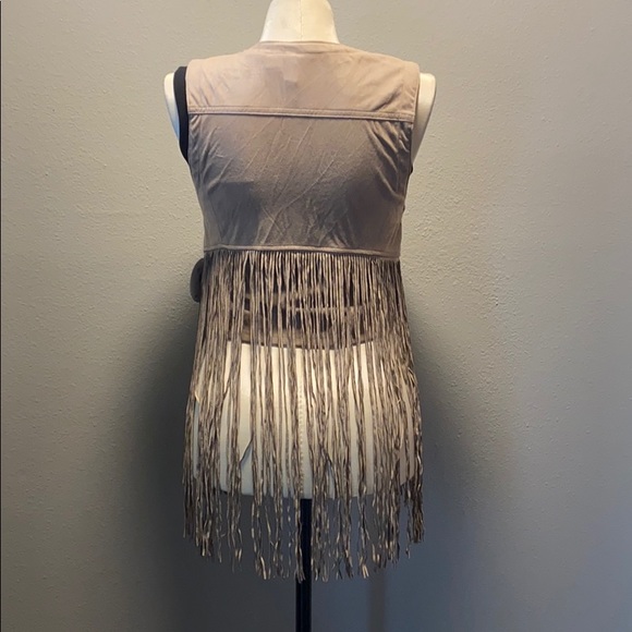 Suede boho fringe vest - Picture 3 of 6